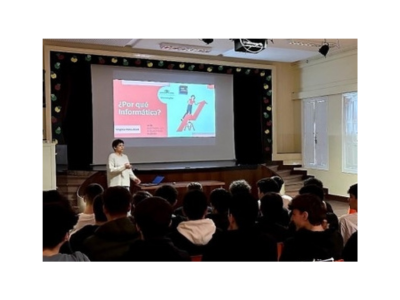 Virginia Mato hablando en VisibilizaTIC